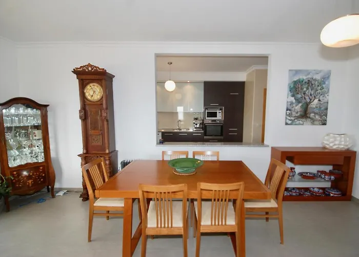 Blue Sky - With Roof Terrace In Nazaré