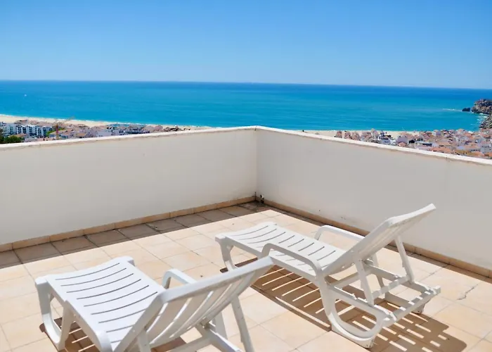 Blue Sky - With Roof Terrace In Nazaré