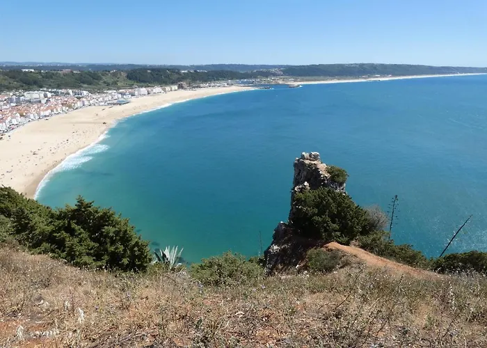 Blue Sky - With Roof Terrace In Nazaré